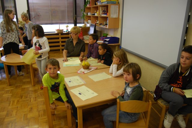 gradimo prijateljstvo 128